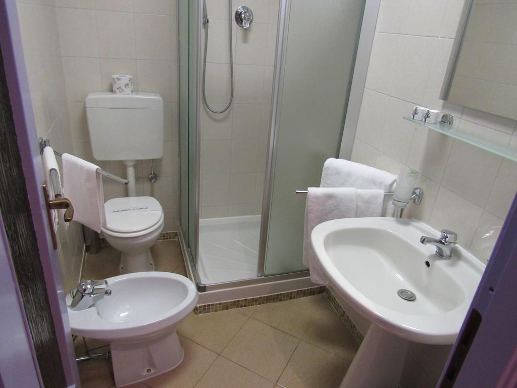 Hotel Elite San Mauro Torinese Pokoj fotografie