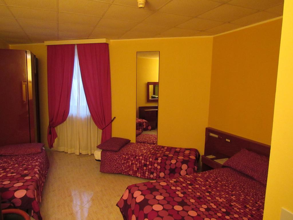 Hotel Elite San Mauro Torinese Pokoj fotografie